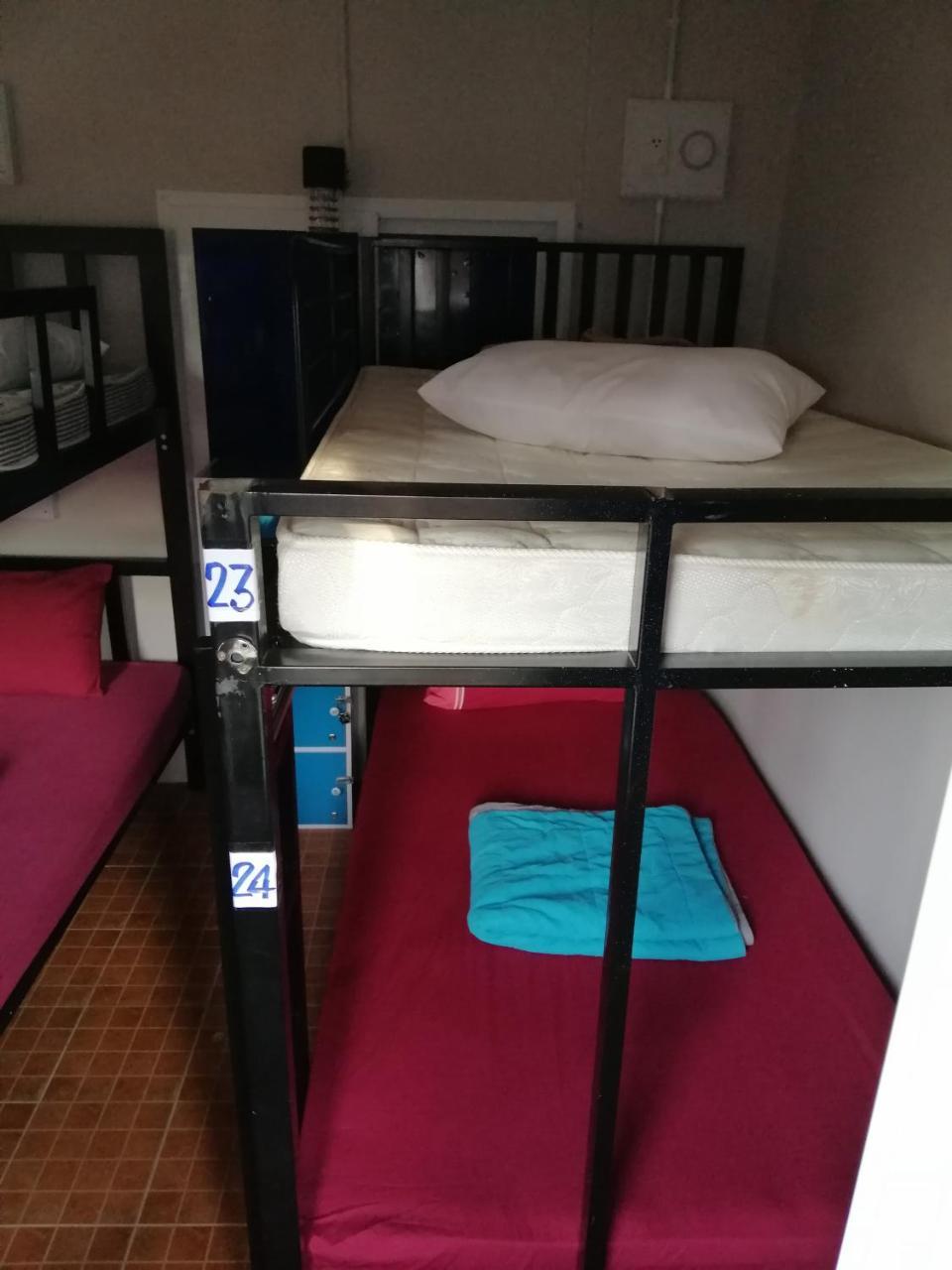 Neverland Dorm ピピ島 エクステリア 写真